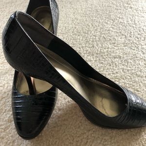 Ann Taylor Alligator Heels